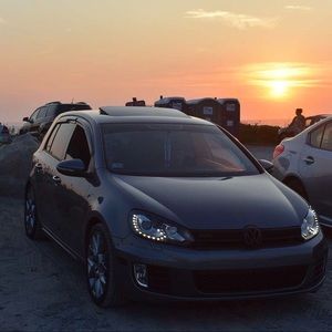 Meet your Posher, Max